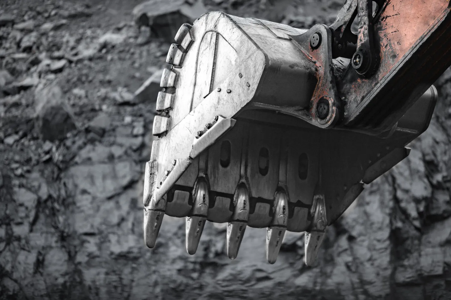 Eine Nahaufnahme einer Baggerschaufel